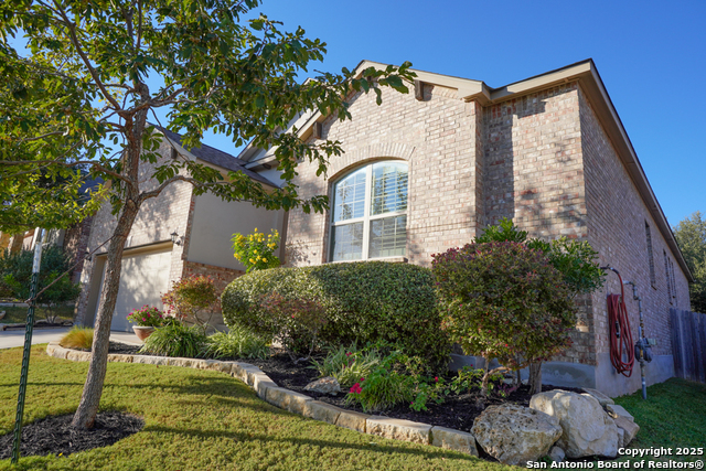 Image 4 of 23 For 444 Whistlers Way