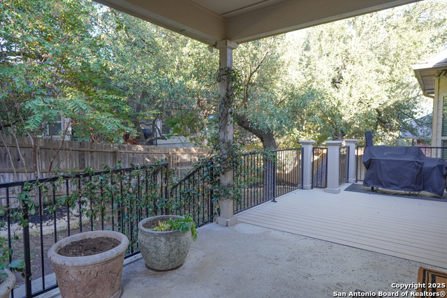 Image 8 of 23 For 444 Whistlers Way