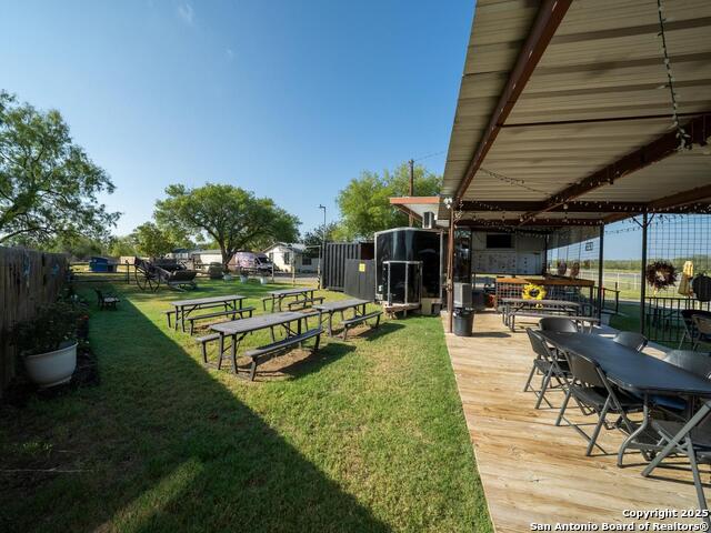 Listing photo id 9 for 5820 Loop 1604 S