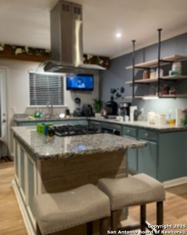 Listing photo id 6 for 5820 Loop 1604 S