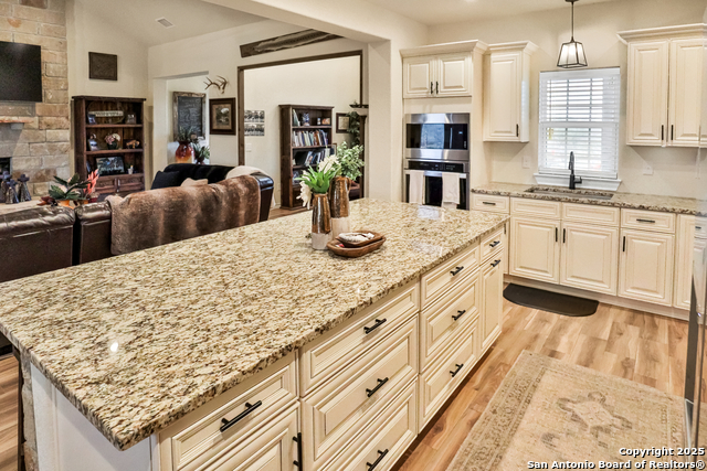 Image 10 of 24 For 5734 Fm 2200 W