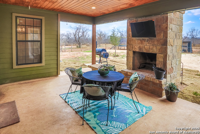 Image 22 of 24 For 5734 Fm 2200 W