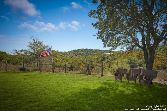 Image 28 of 31 For 236 Echo Falls Lane