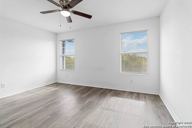 Image 12 of 22 For 6942 Crestway Rd