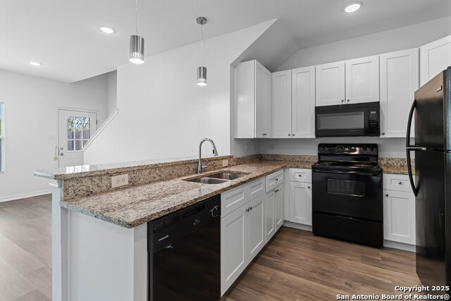 Image 8 of 22 For 6942 Crestway Rd