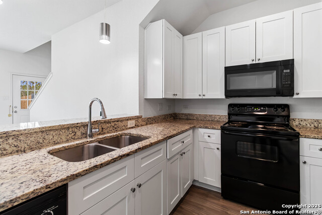 Image 9 of 22 For 6942 Crestway Rd