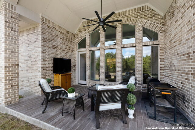 Image 26 of 34 For 358 Bridle Trail