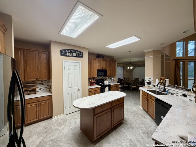 Image 11 of 34 For 117 Brookbend