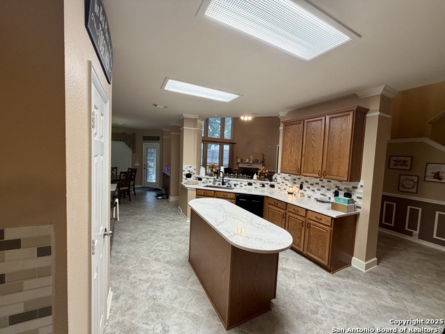 Image 12 of 34 For 117 Brookbend