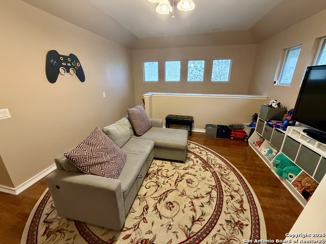 Image 22 of 34 For 117 Brookbend