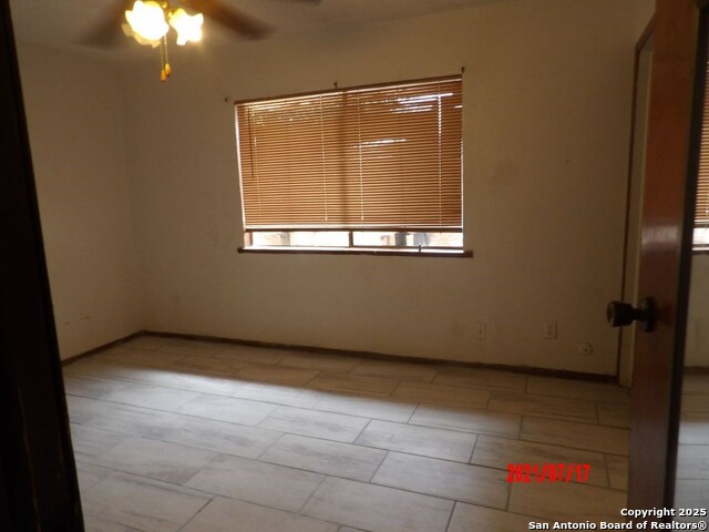 Image 14 of 24 For 507 Clare W