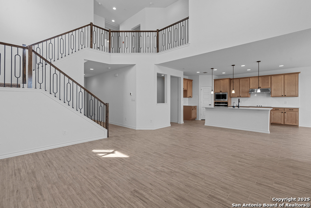 Image 10 of 33 For 4055 Paddock Trail