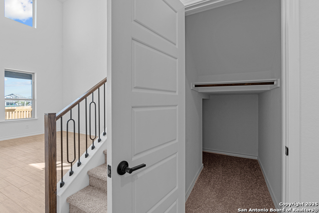 Image 22 of 33 For 4055 Paddock Trail