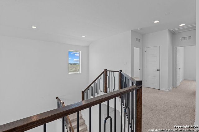 Image 25 of 33 For 4055 Paddock Trail