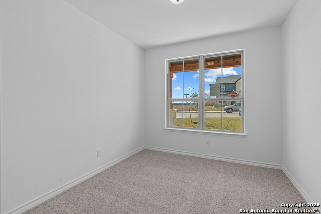 Image 7 of 33 For 4055 Paddock Trail