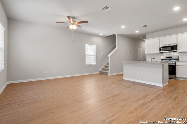 Image 4 of 17 For 3928 Abbott Pass  101