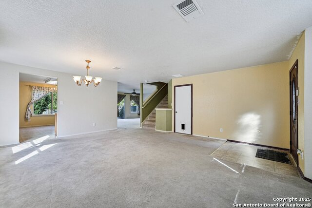 Image 14 of 33 For 11346 Victory Cavern