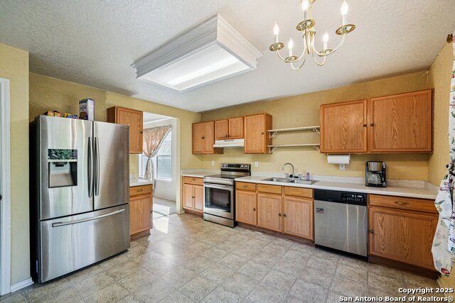 Image 20 of 33 For 11346 Victory Cavern