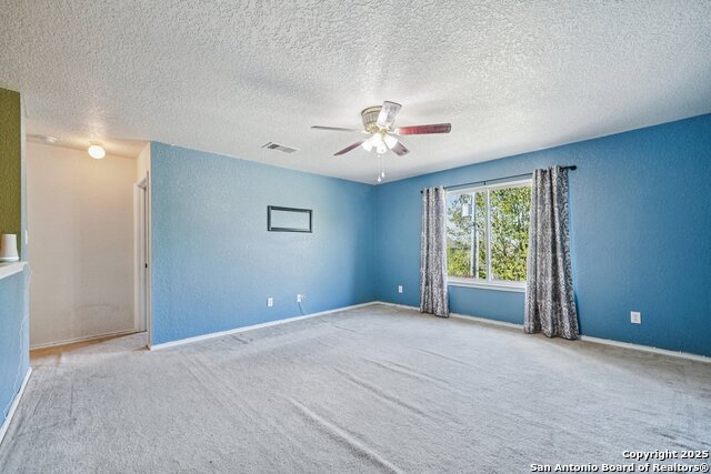 Image 24 of 33 For 11346 Victory Cavern