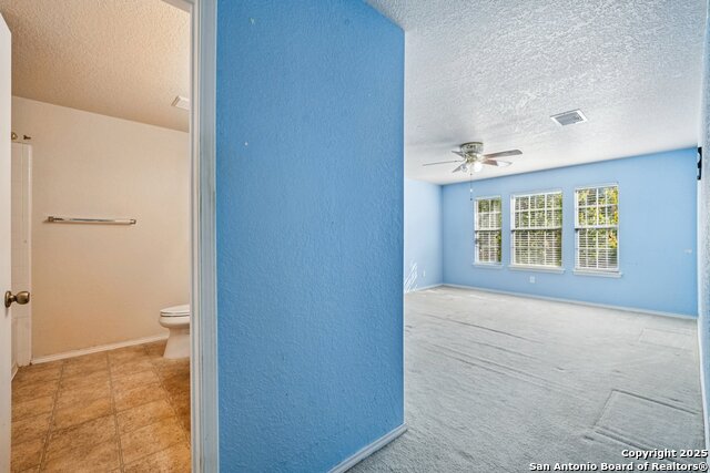 Image 29 of 33 For 11346 Victory Cavern