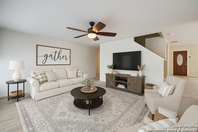 Image 3 of 33 For 11346 Victory Cavern