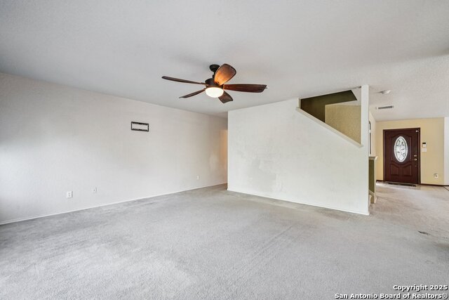 Image 4 of 33 For 11346 Victory Cavern