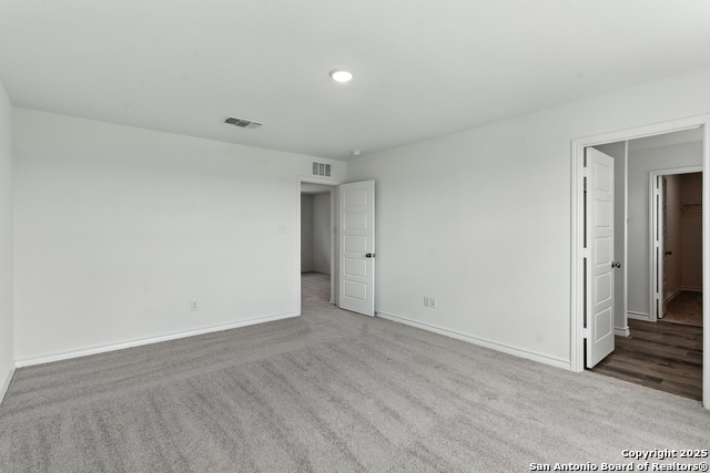 Image 4 of 27 For 121 Country Elm Lane