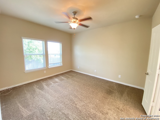 Listing photo id 11 for 9703 Marbach Cyn