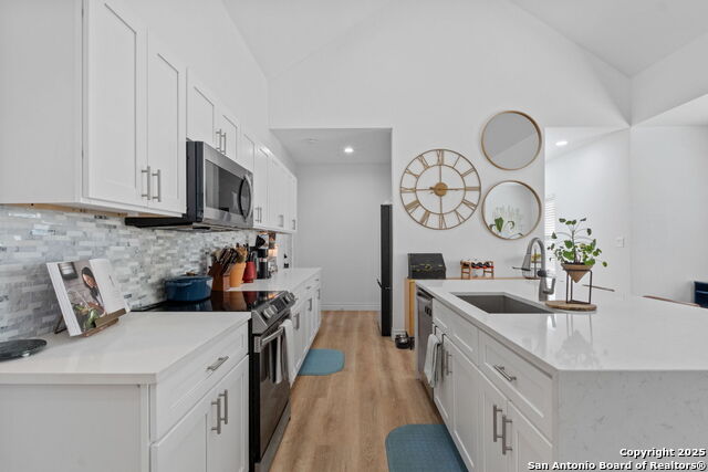 Image 10 of 31 For 926 Joyce Marlene Dr.