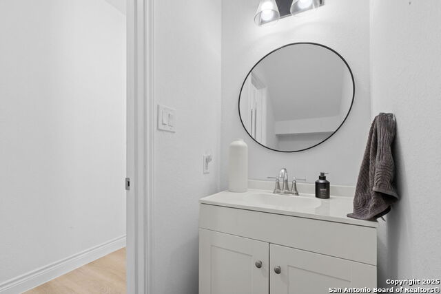 Image 13 of 31 For 926 Joyce Marlene Dr.