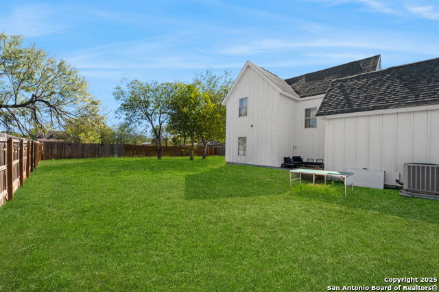 Image 25 of 31 For 926 Joyce Marlene Dr.