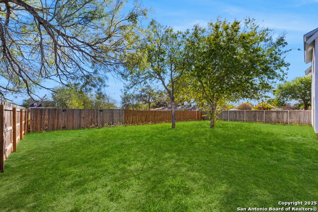 Image 27 of 31 For 926 Joyce Marlene Dr.