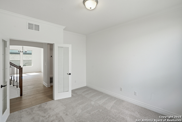 Image 12 of 39 For 527 Athabaska Trail