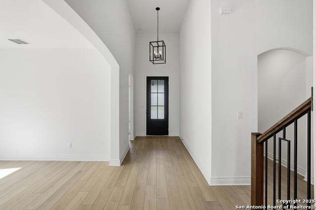 Image 3 of 39 For 527 Athabaska Trail