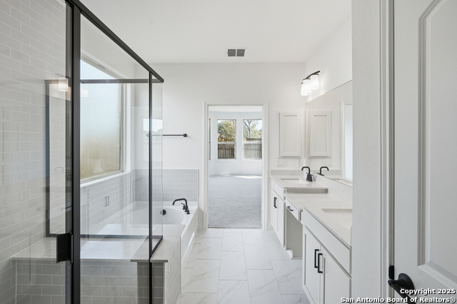 Image 33 of 39 For 527 Athabaska Trail