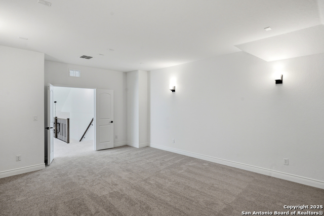 Image 39 of 39 For 527 Athabaska Trail