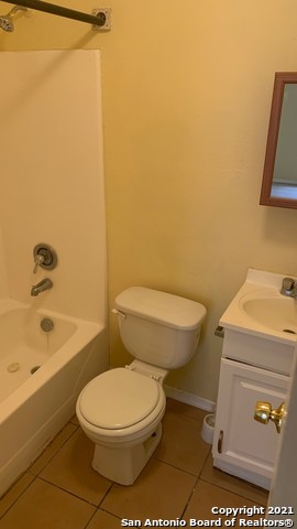 Image 13 of 14 For 7615 Windsor Oaks