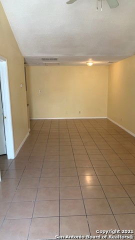 Image 14 of 14 For 7615 Windsor Oaks