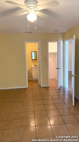 Image 8 of 14 For 7615 Windsor Oaks