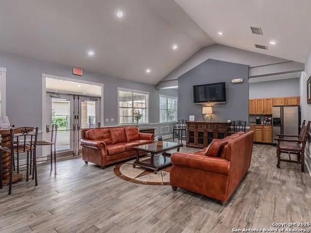 Image 17 of 17 For 1000 Diamond 1301