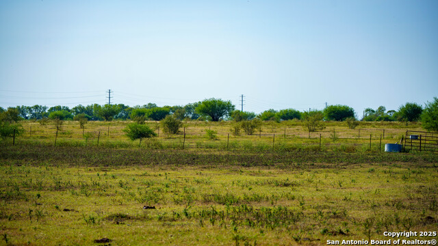 Listing photo id 19 for 2525 Fm 2623