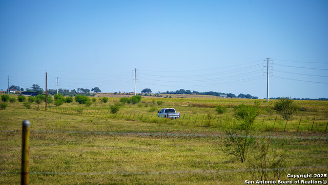 Listing photo id 25 for 2525 Fm 2623