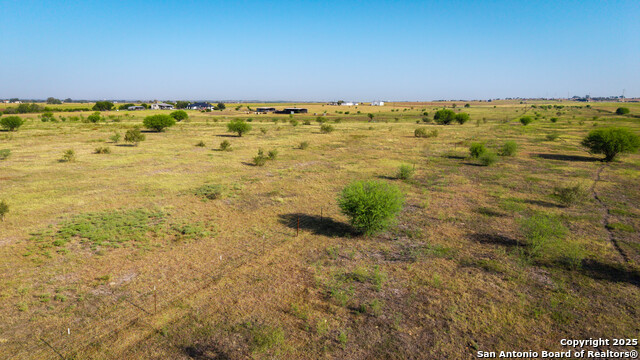 Listing photo id 40 for 2525 Fm 2623