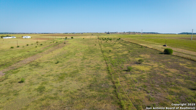 Listing photo id 42 for 2525 Fm 2623