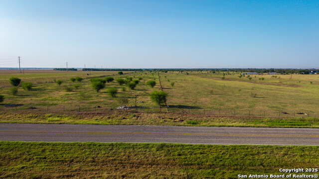 Listing photo id 43 for 2525 Fm 2623