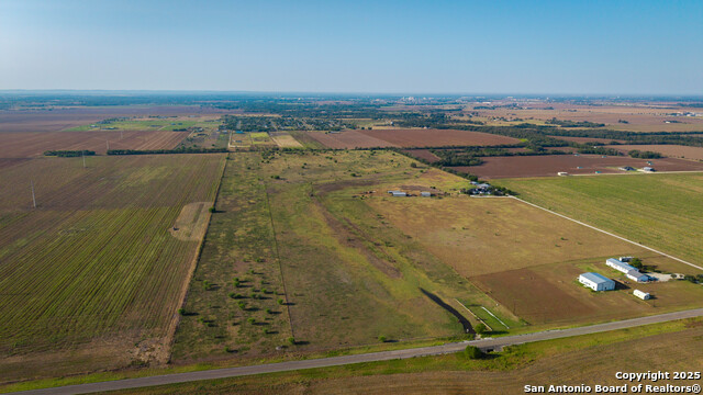 Listing photo id 45 for 2525 Fm 2623