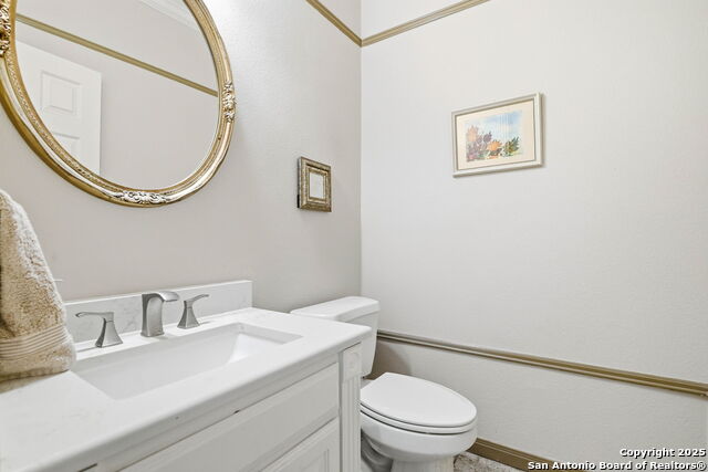 Image 15 of 27 For 15 Inwood Point