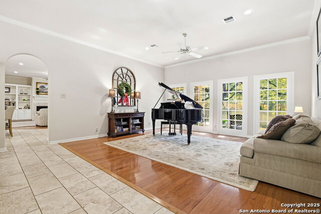 Image 4 of 27 For 15 Inwood Point