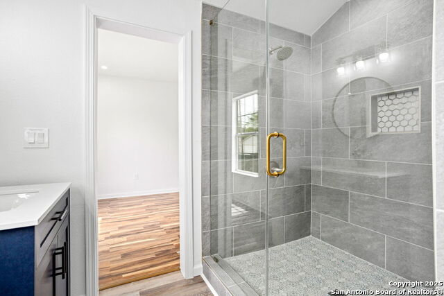 Image 16 of 23 For 2927 New Braunfels