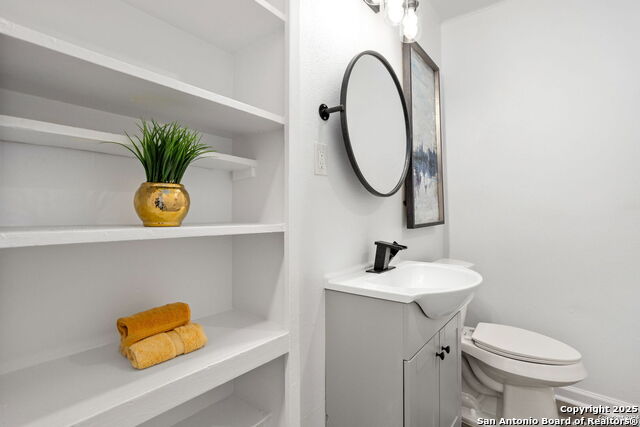 Image 18 of 23 For 2927 New Braunfels